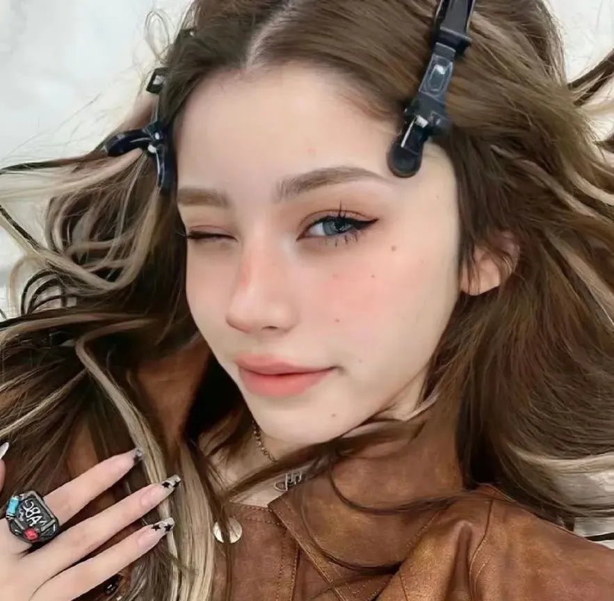 我还在梦中 焦点封面
